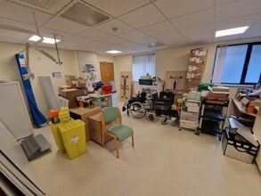 26-30 London Rd, Waterlooville for lease Interior Photo- Image 1 of 9