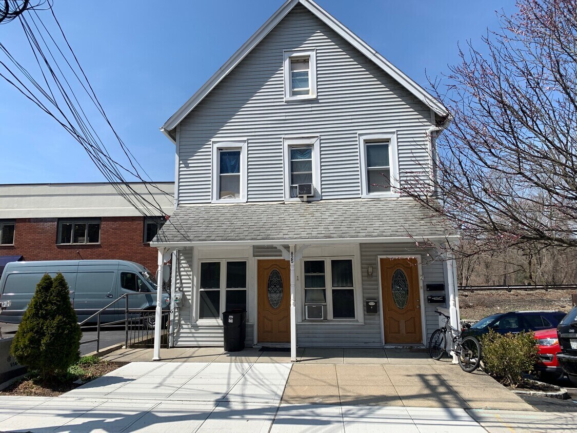 825 Franklin, Thornwood, NY for sale Primary Photo- Image 1 of 2