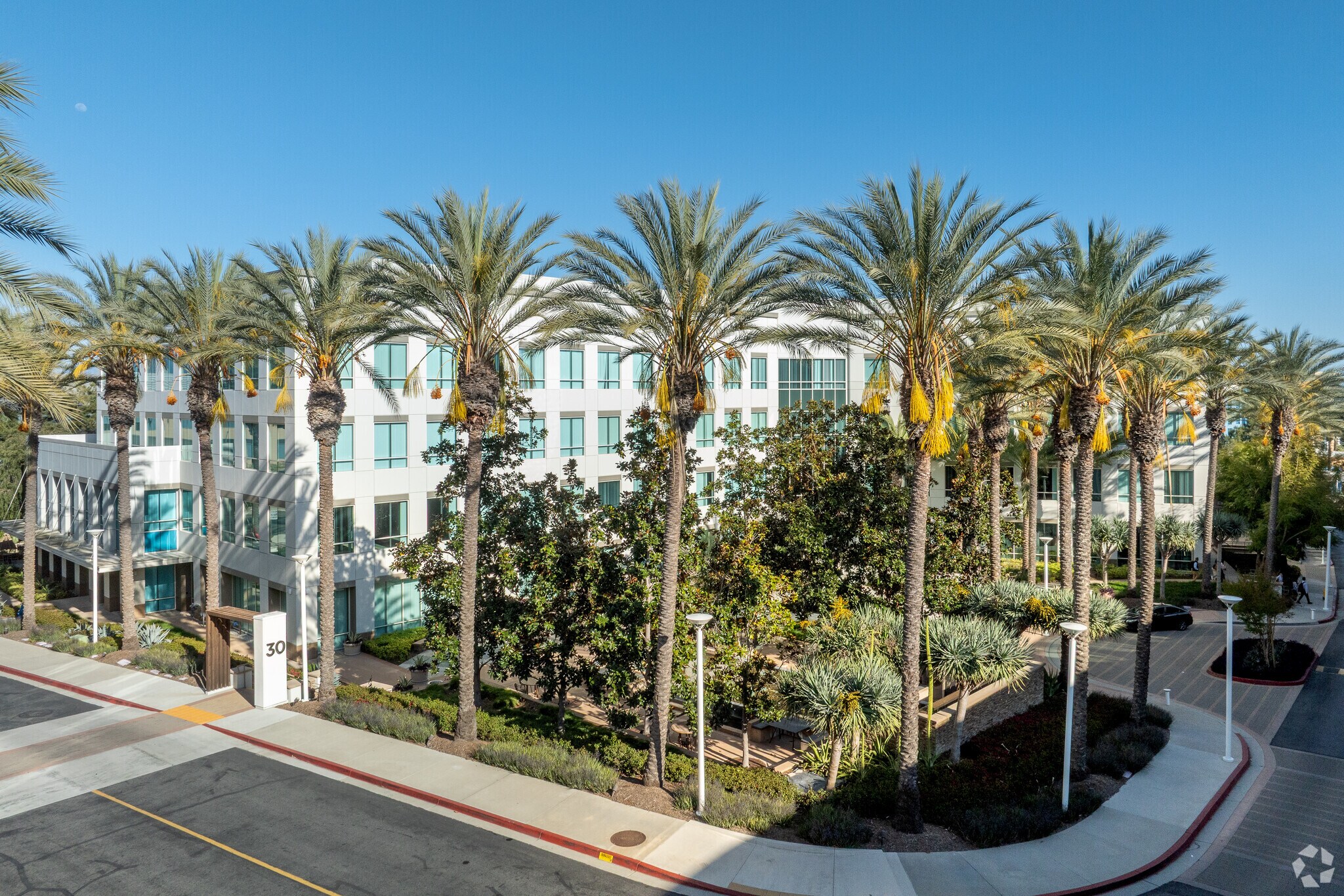 30 Enterprise, Aliso Viejo, CA à vendre Photo principale- Image 1 de 11