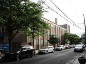 11 Catherine St, Brooklyn, NY for lease Building Photo- Image 1 of 7