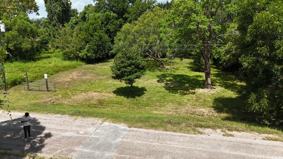 926 Chestnut Street, La Marque, TX for sale - Building Photo - Image 2 of 3