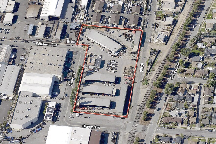 555 W Danlee St, Azusa, CA à louer - Aérien - Image 2 de 8