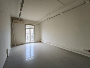 Office in Barcelona, Barcelona for lease Interior Photo- Image 2 of 18