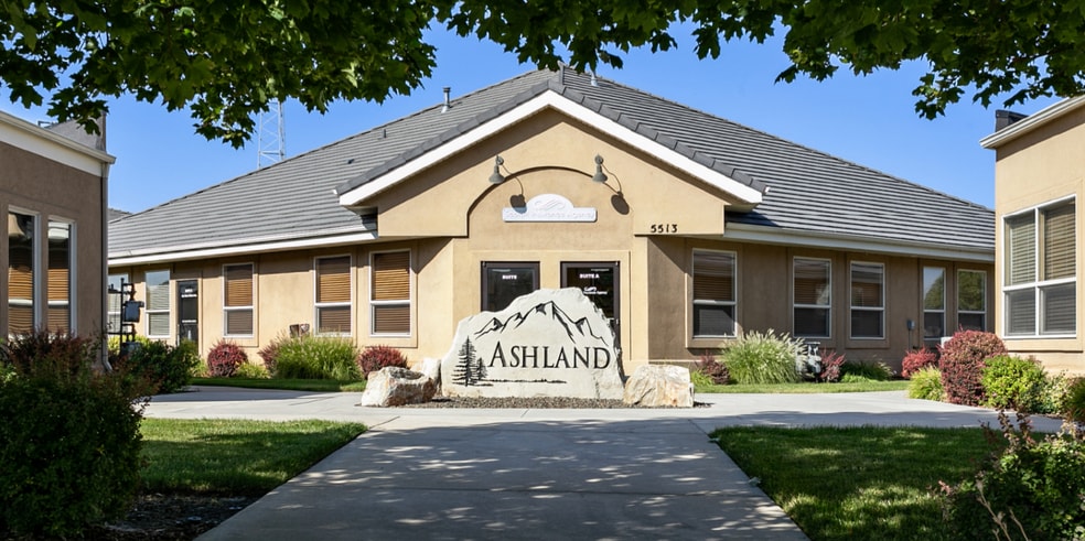 5513 N Glenwood St, Garden City, ID à vendre - Photo du bâtiment - Image 1 de 4