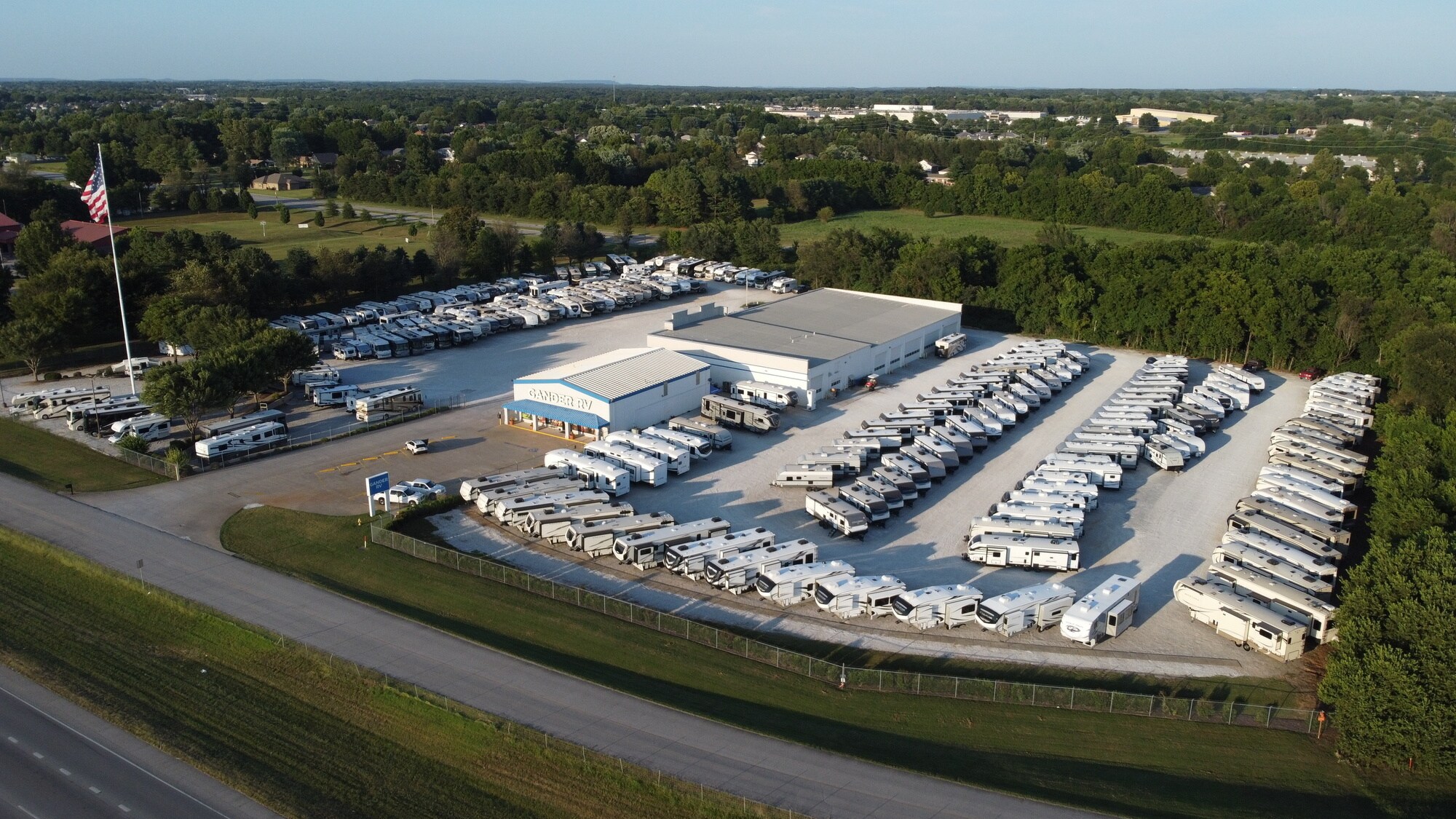 1603 S Main St, Chelsea, MI à vendre Photo principale- Image 1 de 3