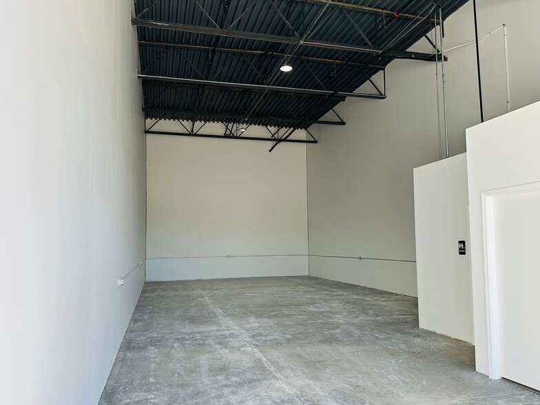 20140 Holzwarth Rd, Spring, TX for lease - Building Photo - Image 2 of 7