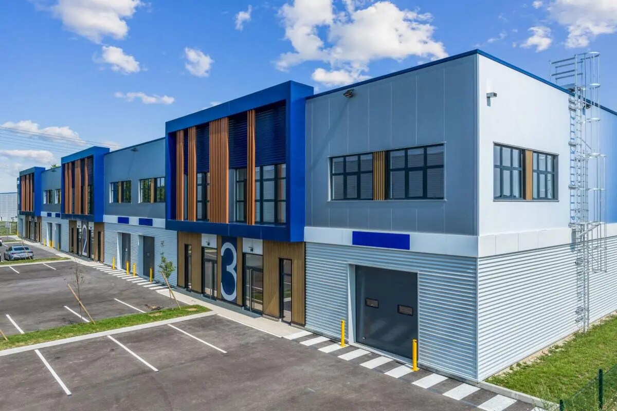 Flex dans Saint-Michel-sur-Orge à louer Photo du bâtiment- Image 1 de 17