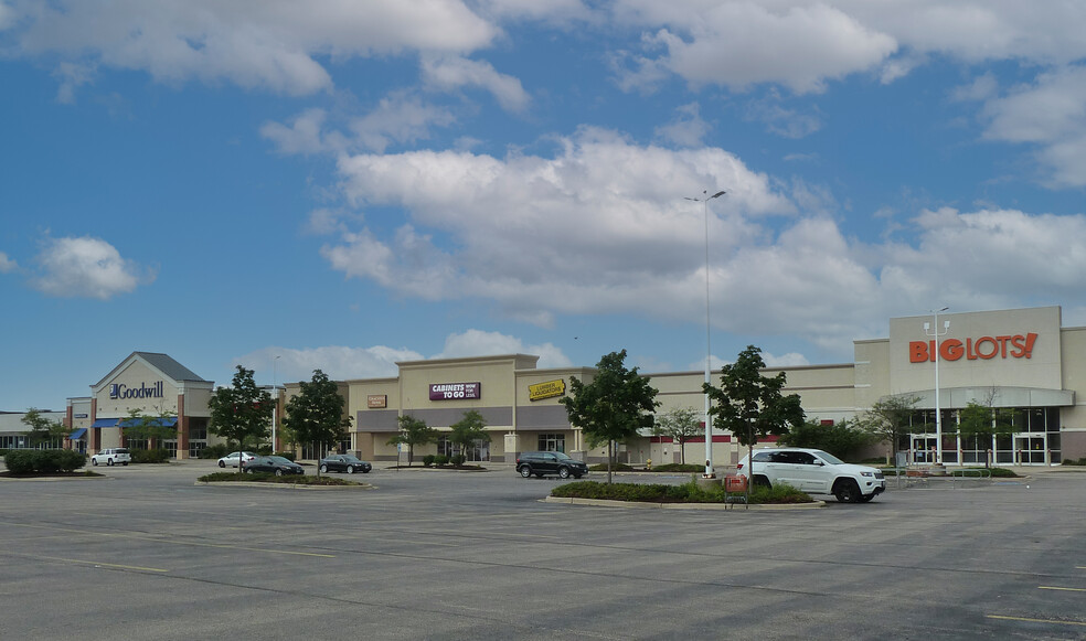 111-157 S Weber Rd, Bolingbrook, IL for lease - Building Photo - Image 1 of 7