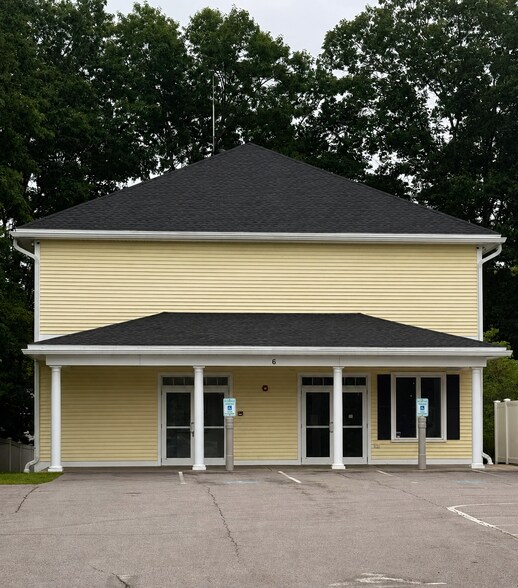 6 Mohawk Dr, Londonderry, NH à vendre - Photo du bâtiment - Image 1 de 18