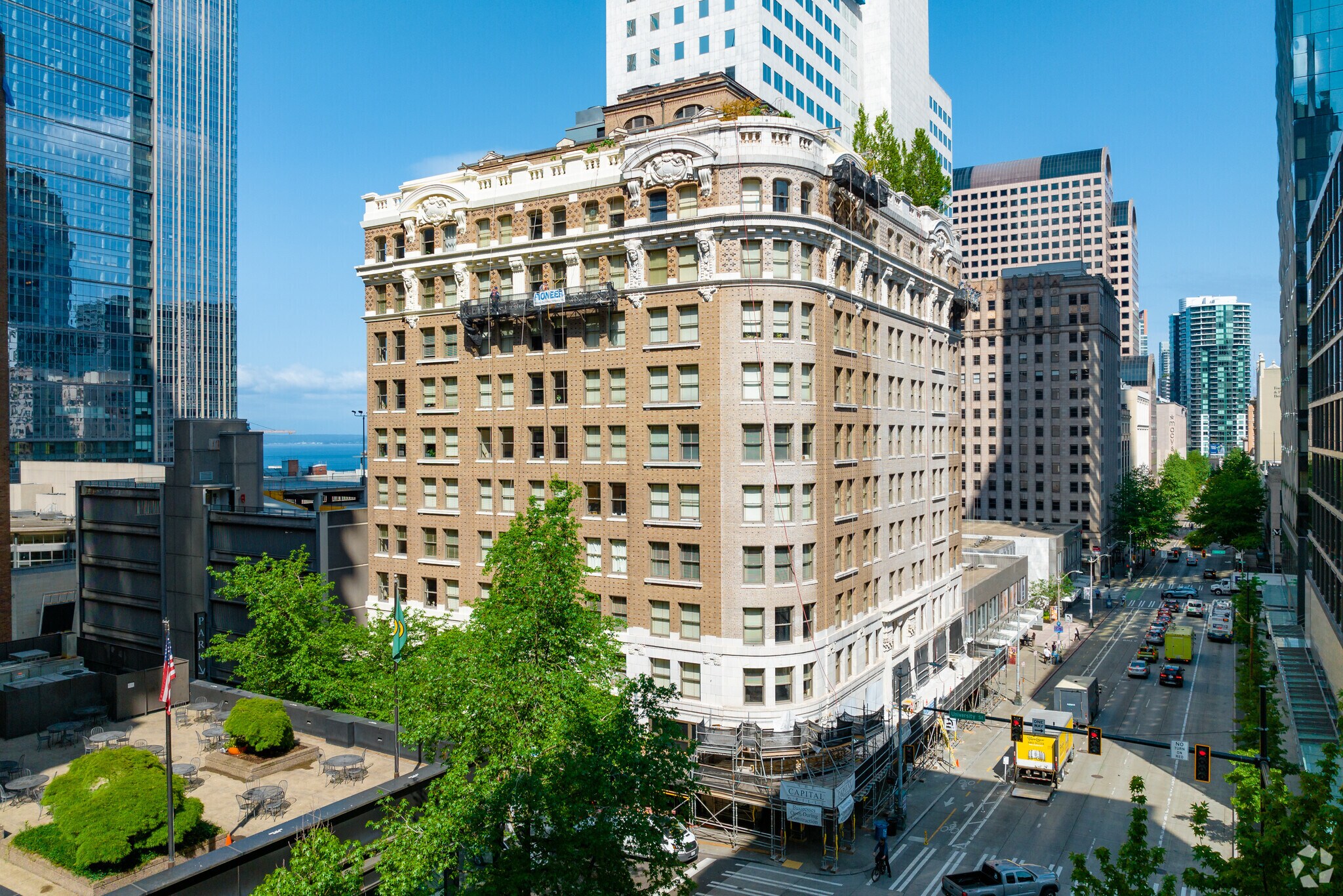 1301 4th Ave, Seattle, WA à louer Photo du bâtiment- Image 1 de 6