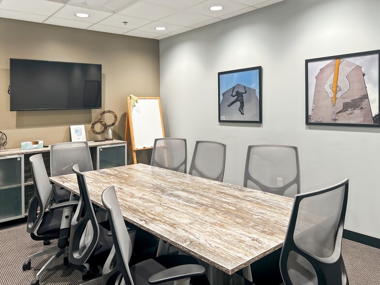 1370 Valley Vista Dr, Diamond Bar, CA for lease - Interior Photo - Image 2 of 14