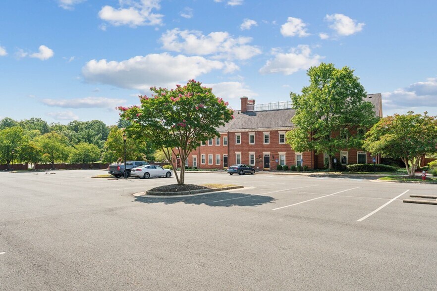 10470-10476 Armstrong St, Fairfax, VA à vendre - Photo du bâtiment - Image 3 de 33