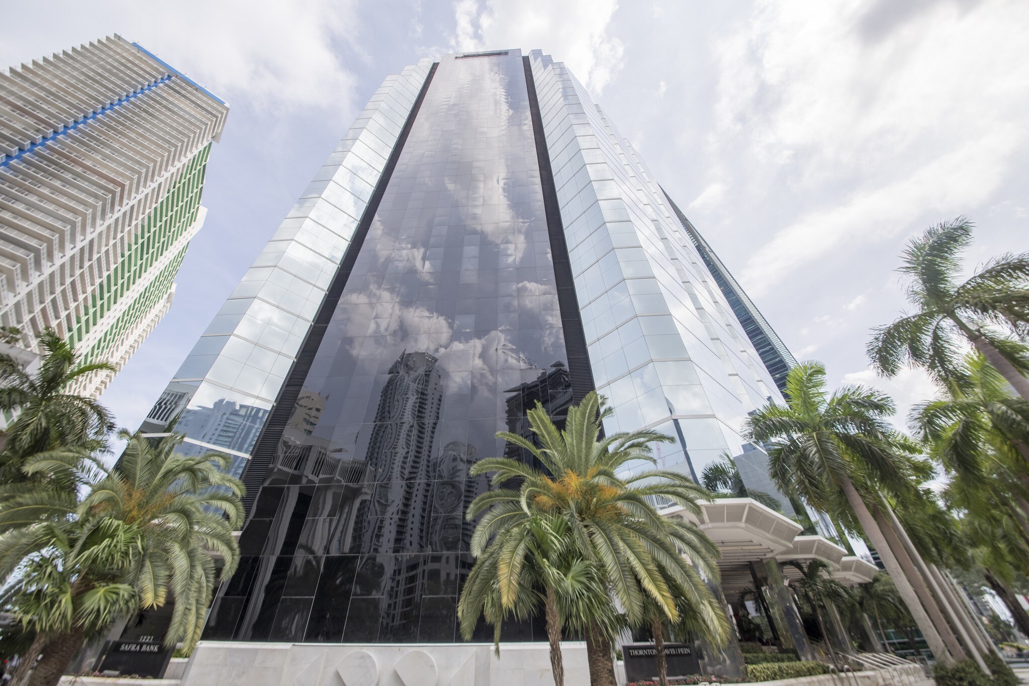 1221 Brickell Ave, Miami, FL for lease Building Photo- Image 1 of 20