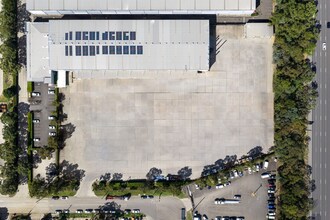 2 Greenhills Ave, Moorebank, NSW - Aerial  map view