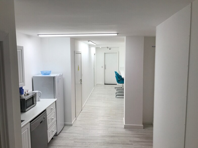 Unit C Blackett St, Manchester à louer - Photo du bâtiment - Image 3 de 25