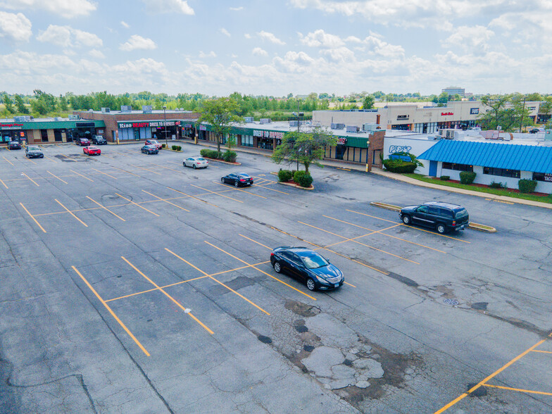 4431-4457 W Lincoln Hwy, Matteson, IL for sale - Building Photo - Image 1 of 1