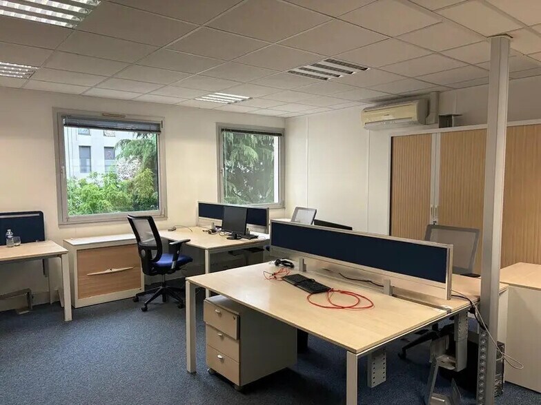 59 Rue De L'Abondance, Lyon for lease - Interior Photo - Image 2 of 10