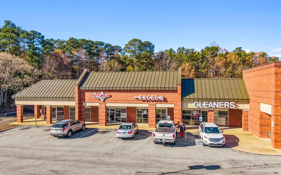 15700-15710 Jefferson Davis Hwy, Colonial Heights, VA for lease - Building Photo - Image 3 of 11