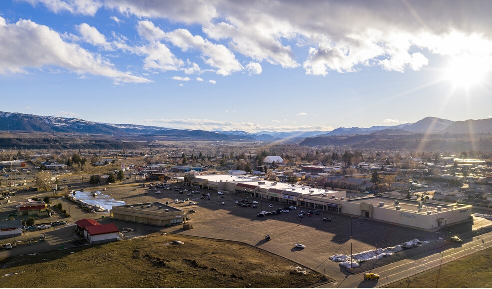 609 Omache Dr, Omak, WA for lease - Aerial - Image 2 of 4