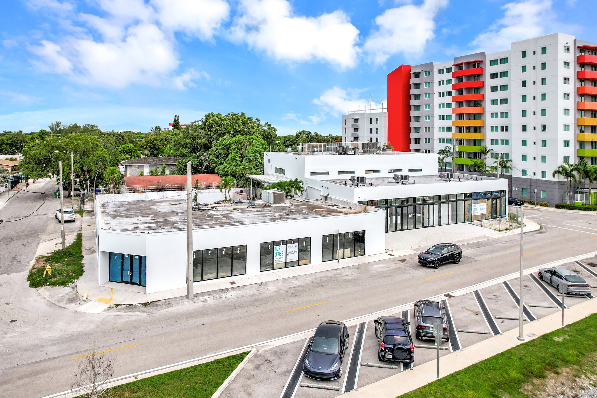5570 NE 4th Ave, Miami, FL à louer Photo du bâtiment- Image 1 de 5