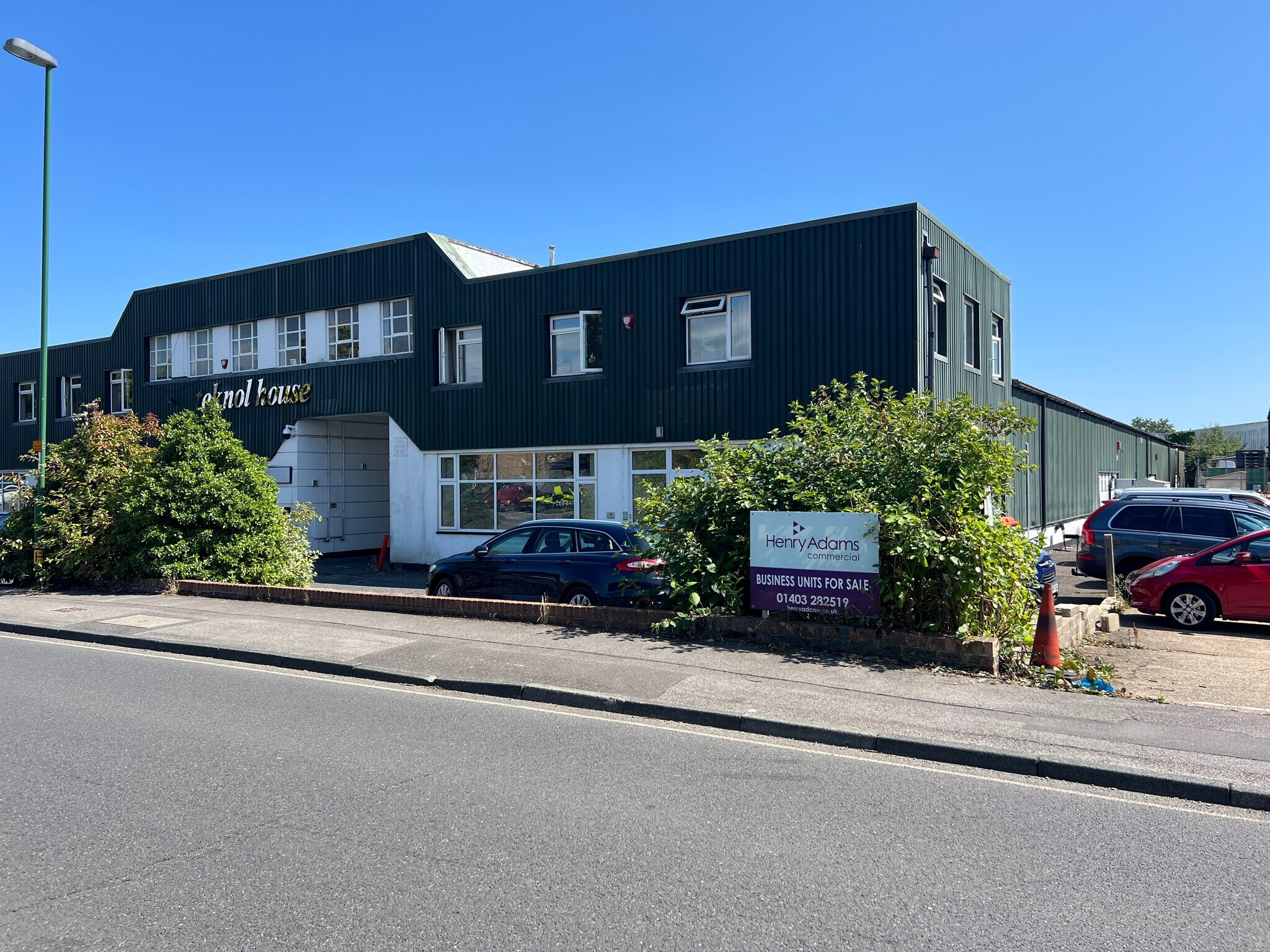 Victoria Rd, Burgess Hill à vendre Photo principale- Image 1 de 1