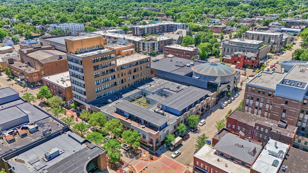 316 S Kalamazoo Mall, Kalamazoo, MI for lease - Aerial - Image 2 of 15