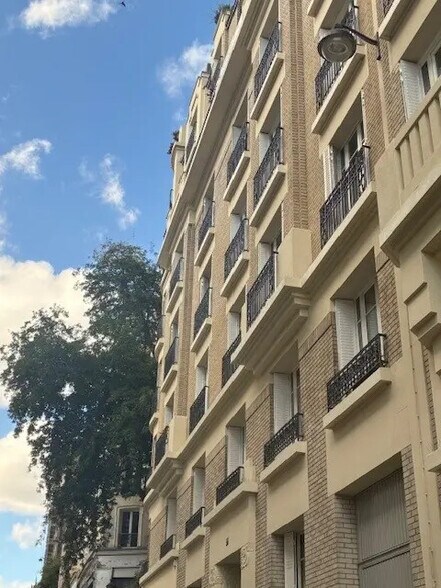 Commerce de détail dans Paris à vendre - Photo du bâtiment - Image 1 de 9