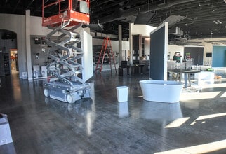 2320 S Marion Rd, Sioux Falls, SD for lease Interior Photo- Image 2 of 15