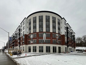 180 Kanata Av, Ottawa, ON for lease Building Photo- Image 2 of 3