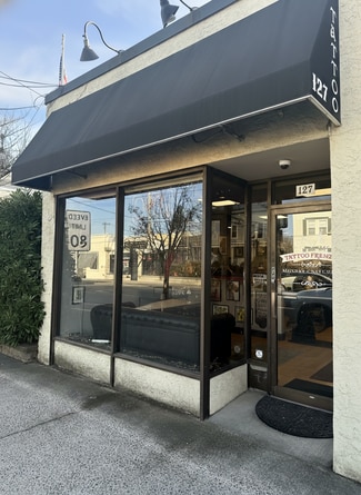 More details for 123-127 Merrick Rd, Amityville, NY - Retail for Lease