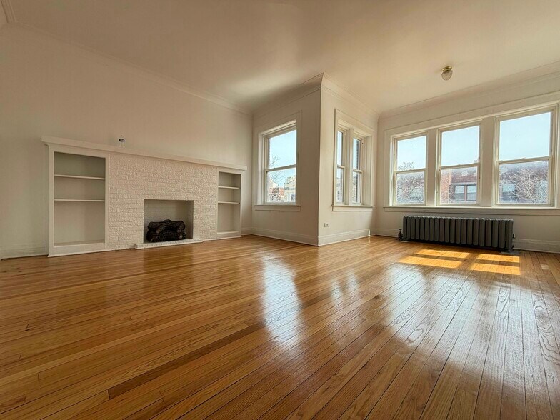 6842 S Merrill Ave, Chicago, IL à vendre - Photo du bâtiment - Image 3 de 5