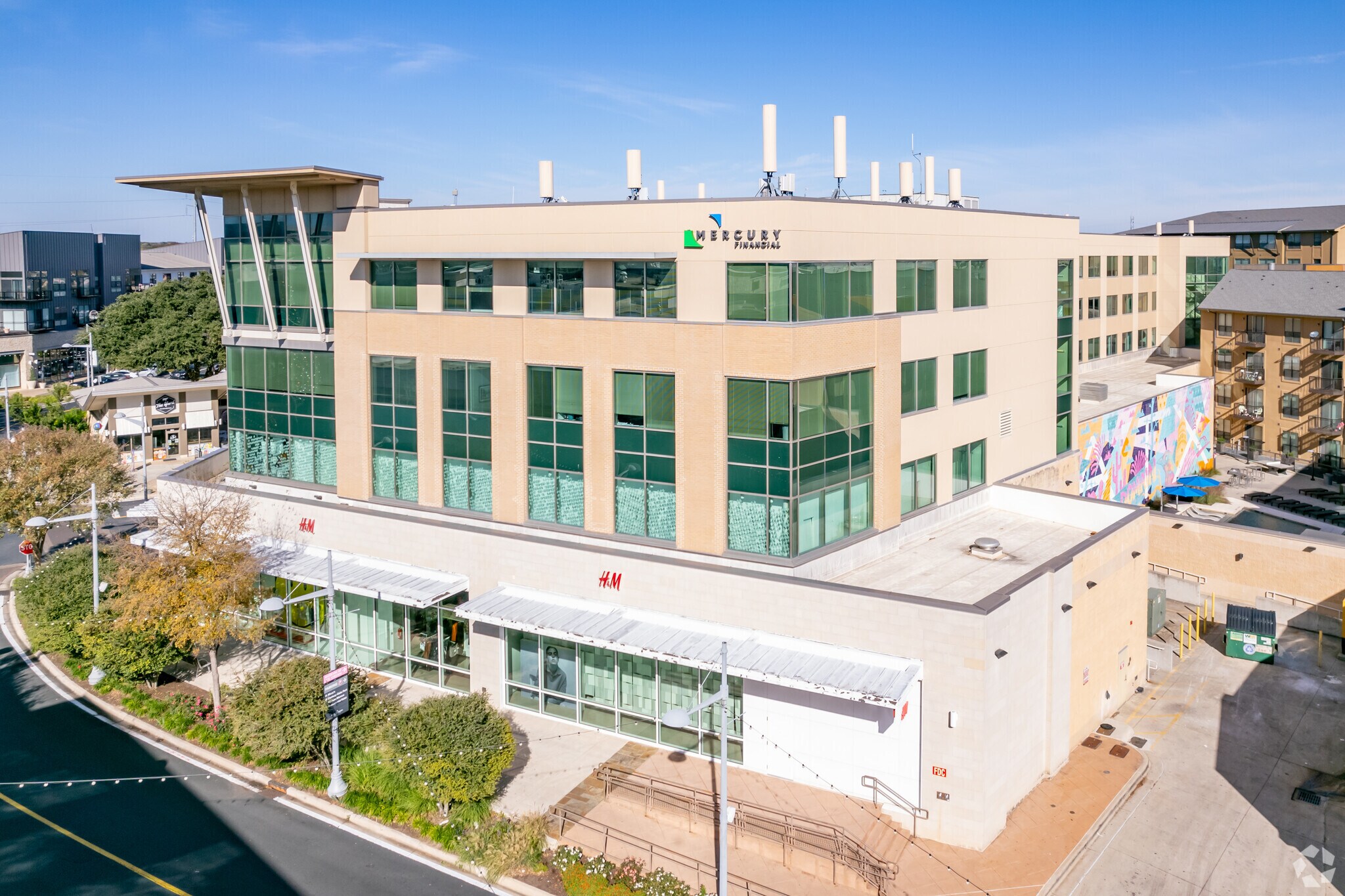 11401 Century Oaks Ter, Austin, TX à louer Photo principale- Image 1 de 4
