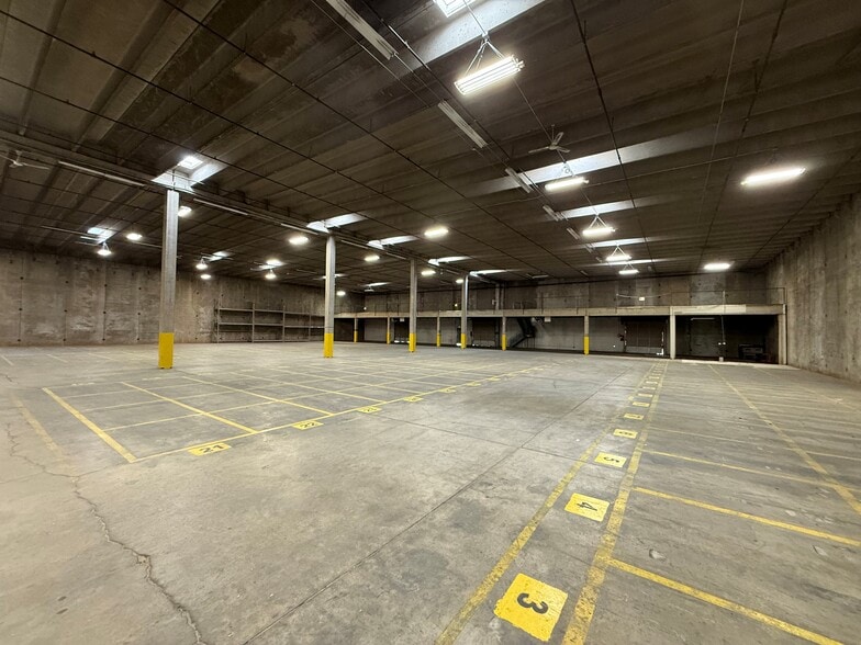 4950 Oak St, Wheat Ridge, CO for lease - Building Photo - Image 2 of 3