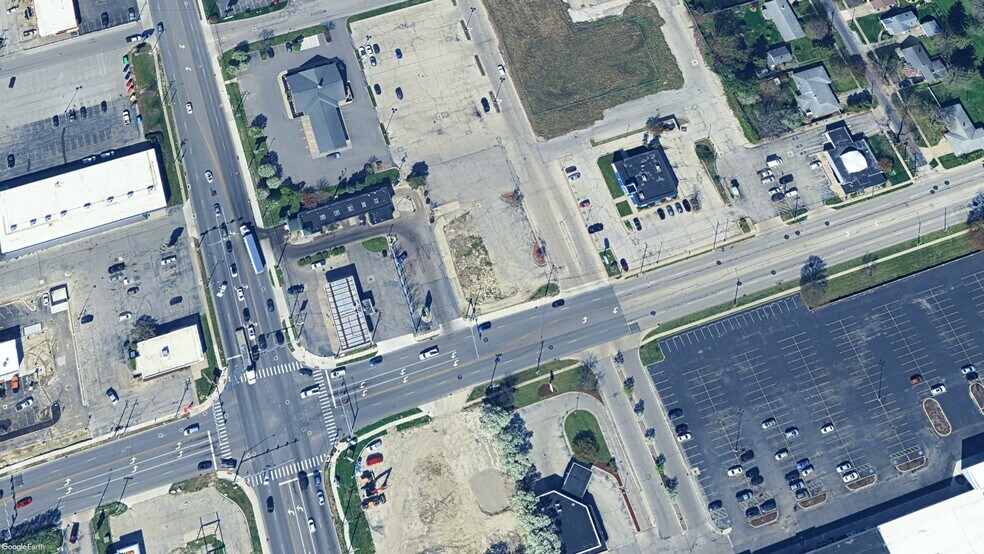 1120 Alexis rd, Toledo, OH for sale - Building Photo - Image 1 of 2