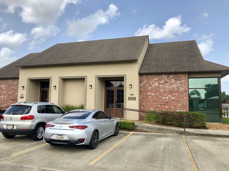 W E. Heck ct, Baton Rouge, LA for lease - Building Photo - Image 2 of 8