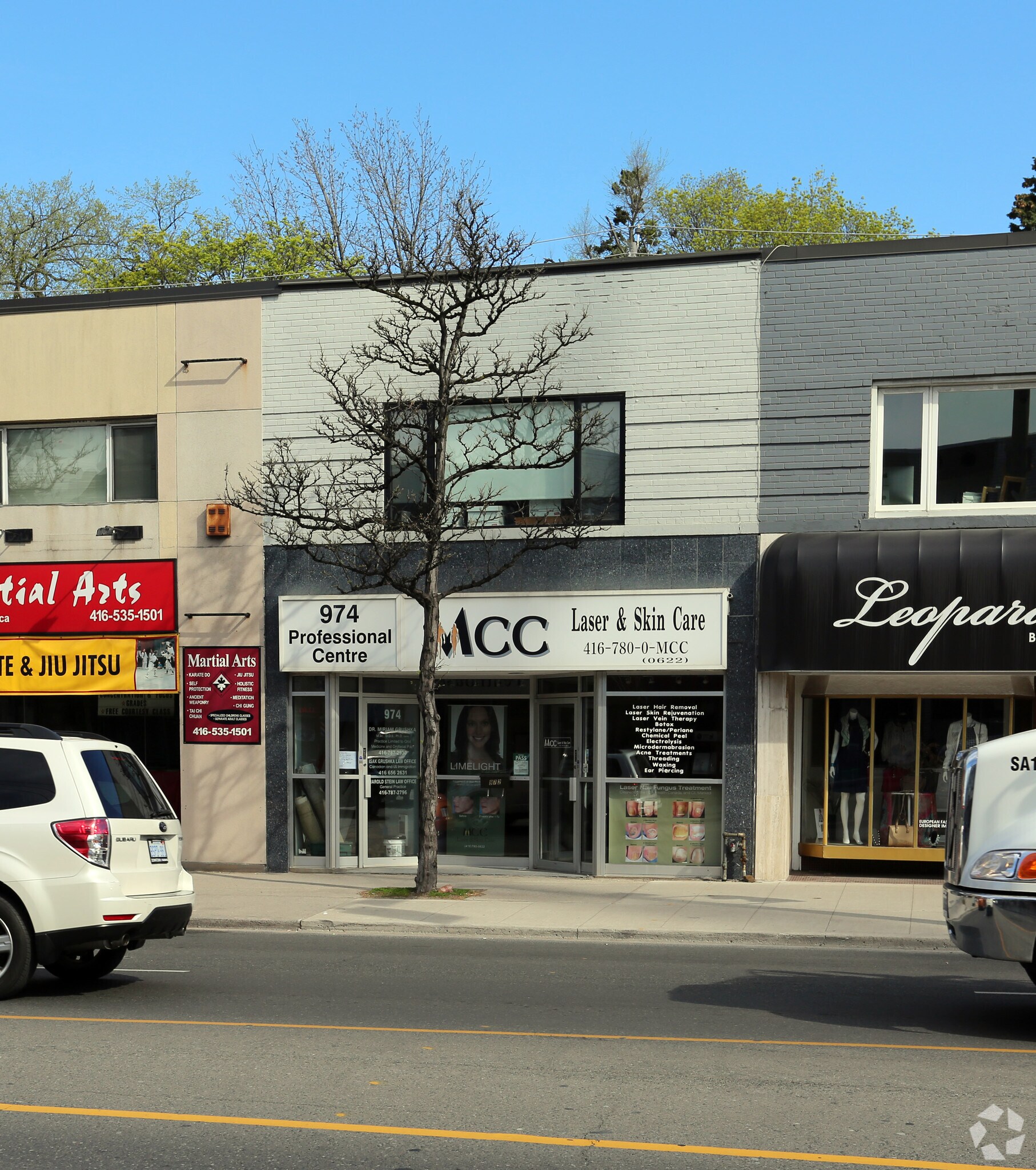 974 Eglinton Ave W, Toronto, ON for sale Primary Photo- Image 1 of 1