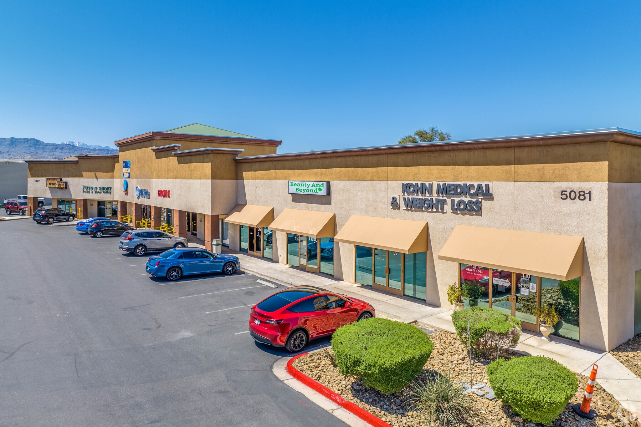 5081 N Rainbow Blvd, Las Vegas, NV for lease Primary Photo- Image 1 of 11