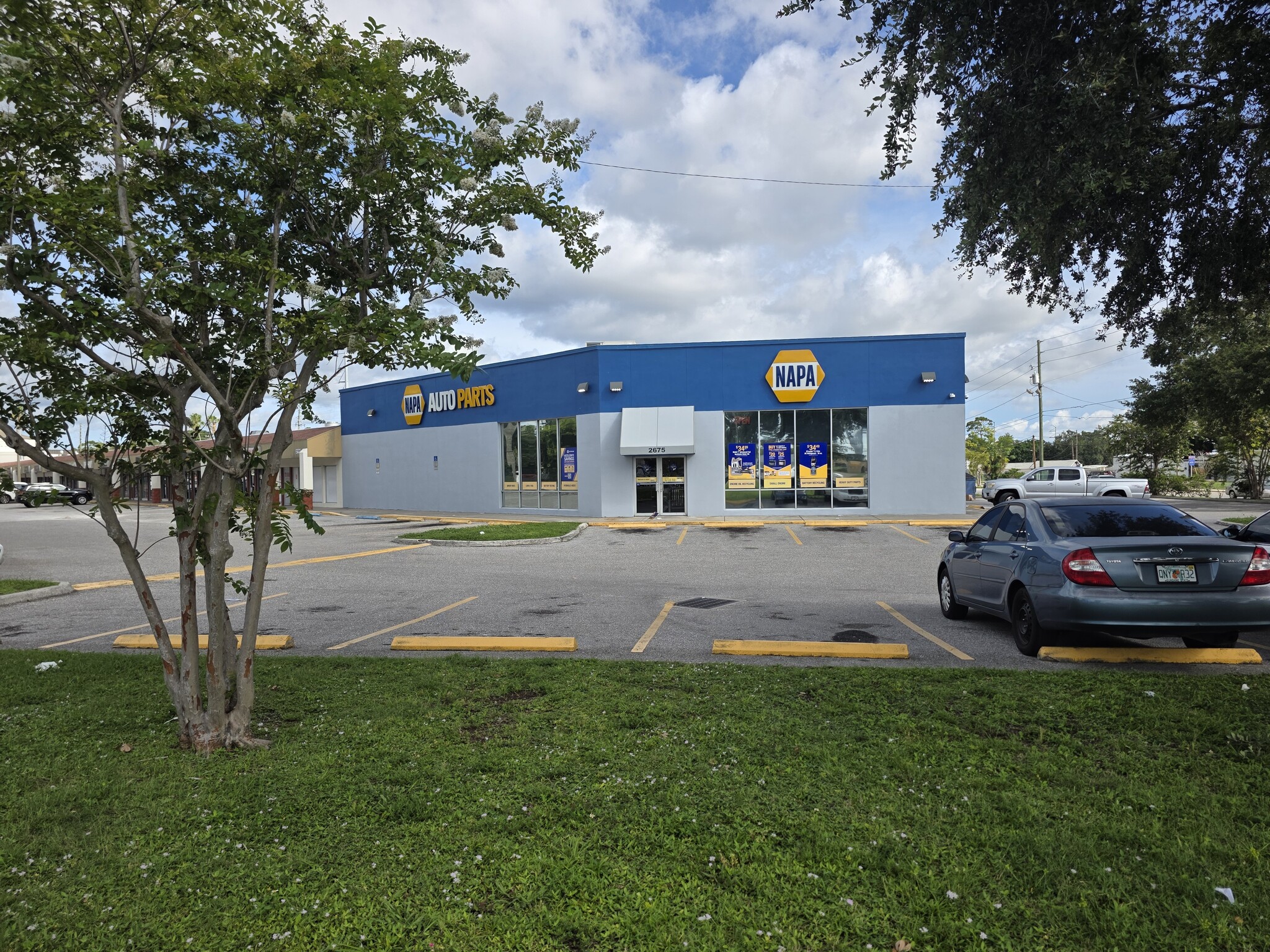 2675 54th Ave N, Saint Petersburg, FL for lease Interior Photo- Image 1 of 12