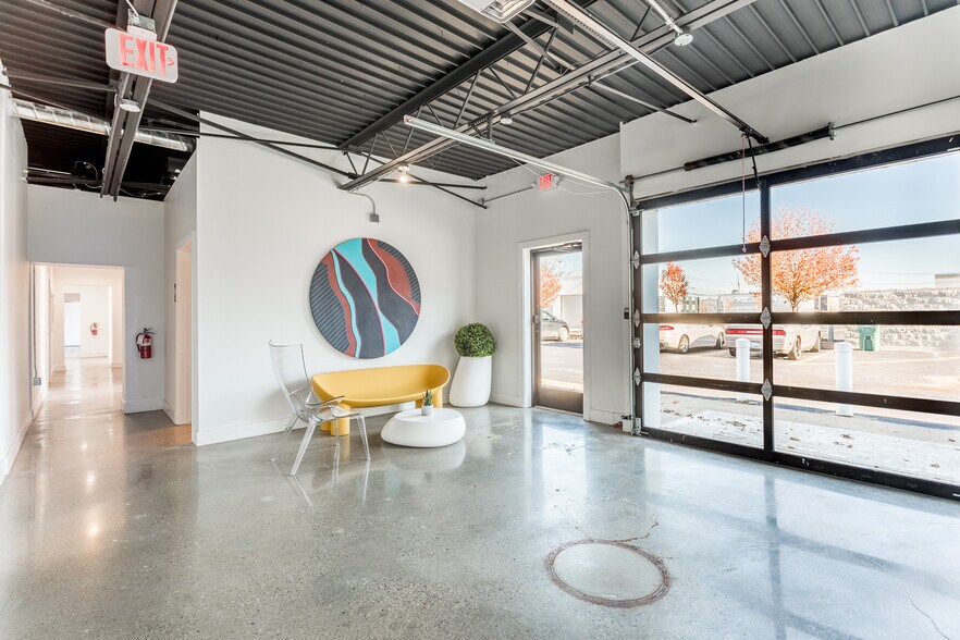 1320 N Campbell Rd, Royal Oak, MI à louer - Photo du bâtiment - Image 2 de 9