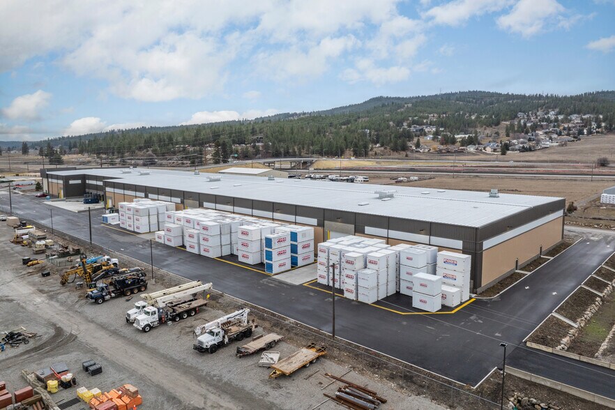 4414 N Barker Rd, Spokane Valley, WA à louer - Photo du bâtiment - Image 3 de 7