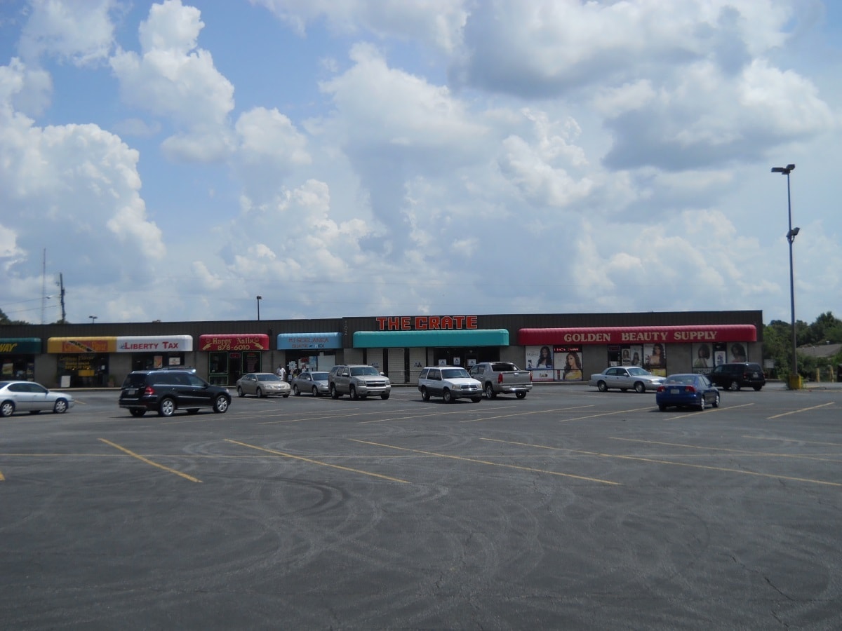 202 E Oakridge Dr, Albany, GA for lease Interior Photo- Image 1 of 10