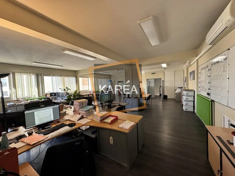 Bureau dans Mareuil-lès-Meaux à louer - Photo intérieure - Image 1 de 5