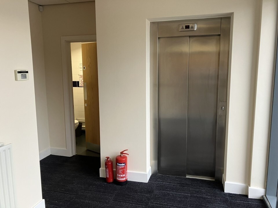 Pilkington Ct, Prescot for lease Interior Photo- Image 1 of 6