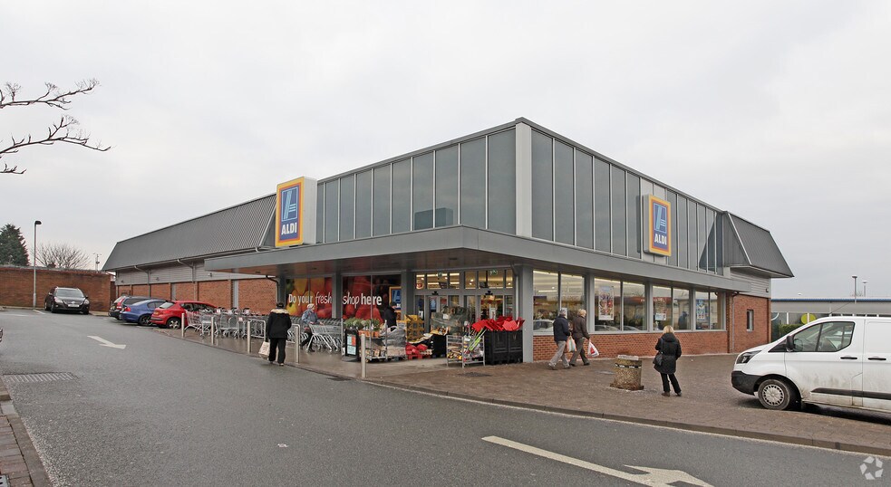 Dragon Ln, Durham à vendre - Photo principale - Image 1 de 2