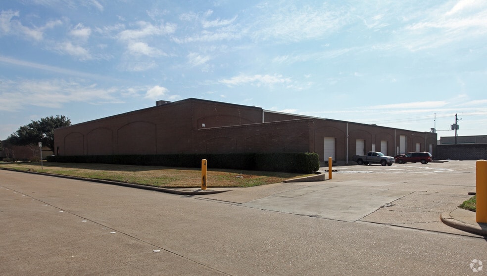 7240-7248 Wynnwood Ln, Houston, TX for lease - Building Photo - Image 3 of 6