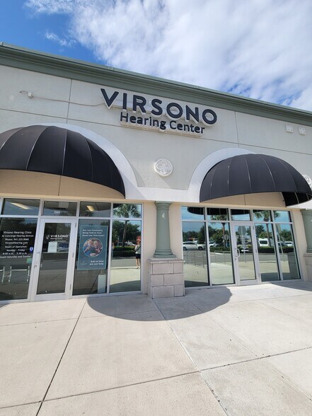 2444-2474 Laurel Rd, Venice, FL à louer - Photo du bâtiment - Image 2 de 10