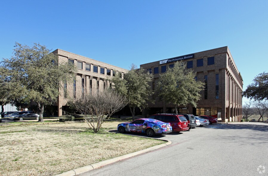 10830 N Central Expy, Dallas, TX à louer - Photo du bâtiment - Image 2 de 7