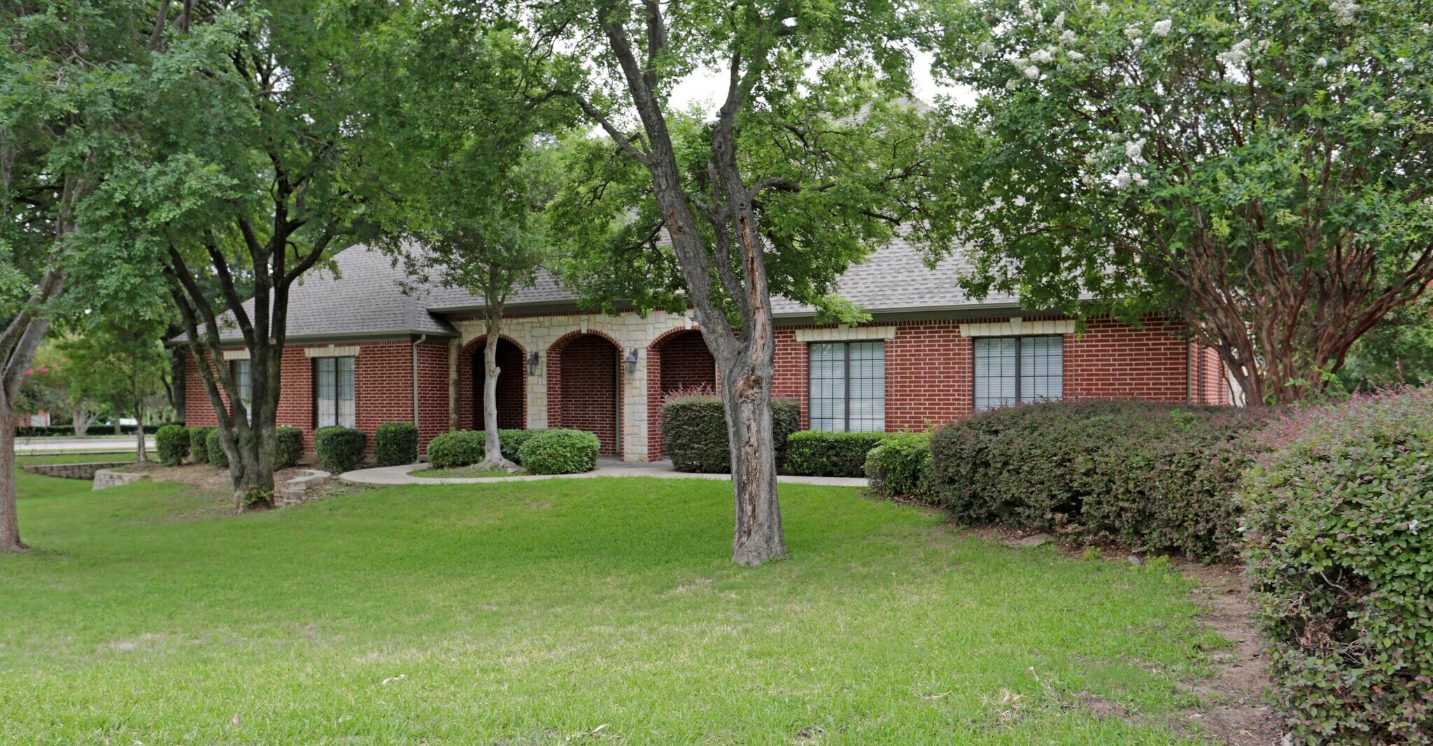 702 S Denton Tap Rd, Coppell, TX à louer Photo du bâtiment- Image 1 de 5
