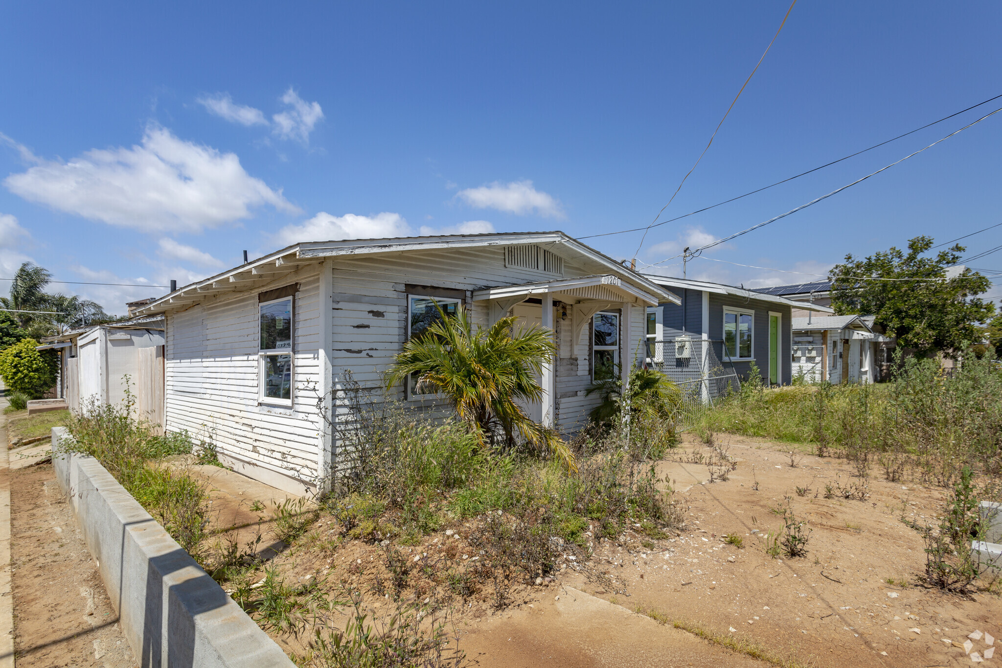 1205 E 18th St, National City, CA à vendre Photo principale- Image 1 de 1