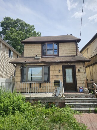 Plus de détails pour 338 Clifton Ave, Staten Island, NY - Flex à vendre